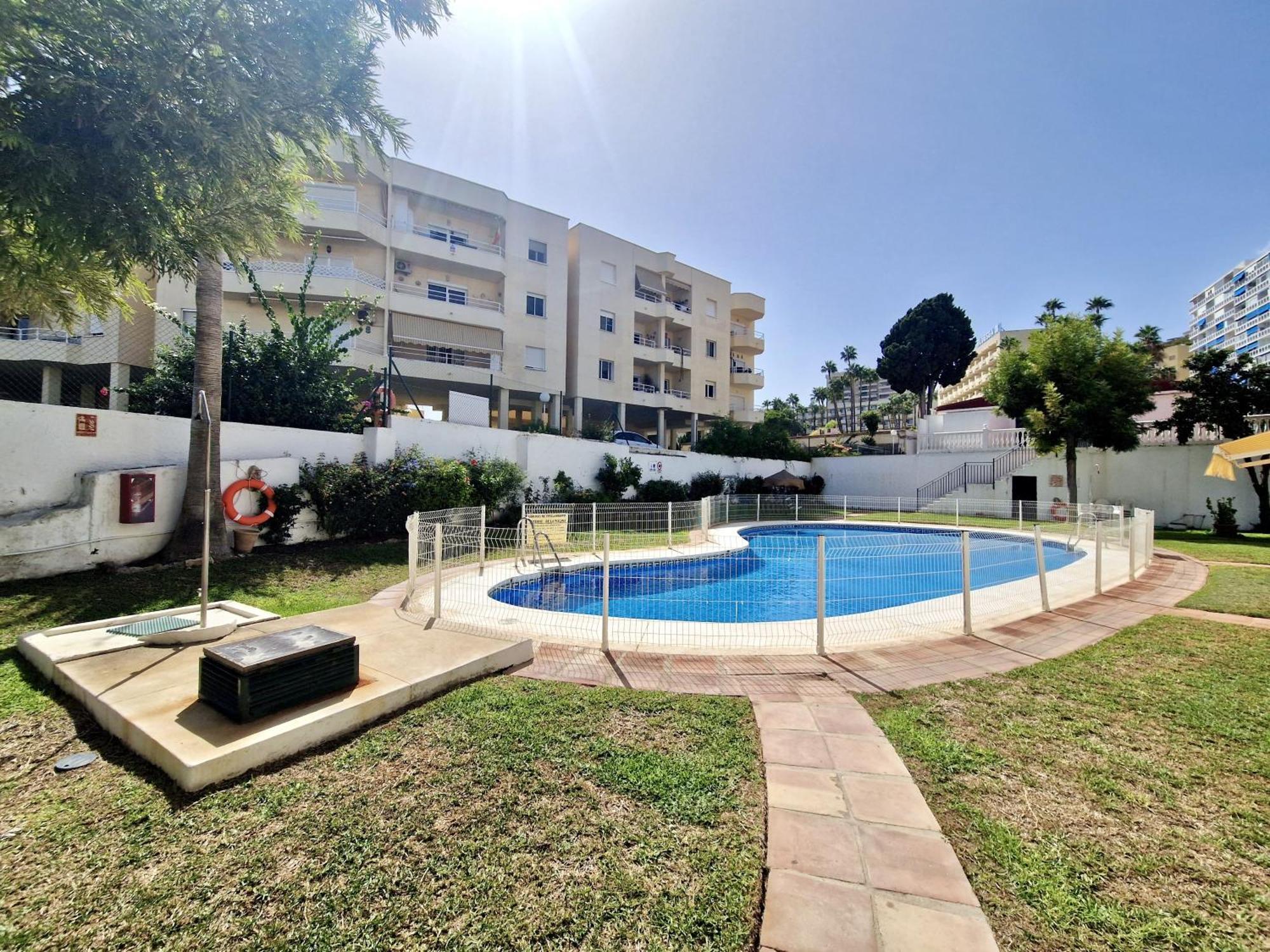 Sr Mediterraneo Playa De La Carihuela Torremolinos Exterior photo